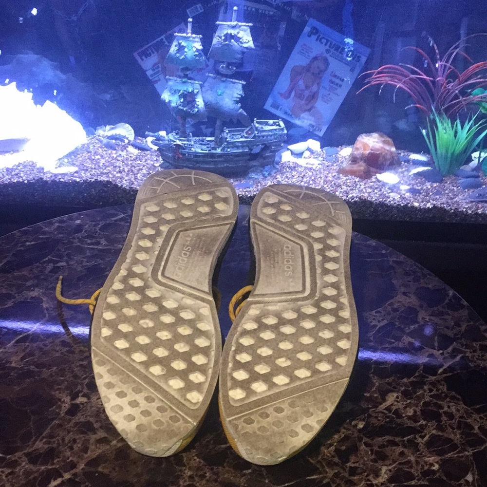 Human Race - Picture 4 of 6